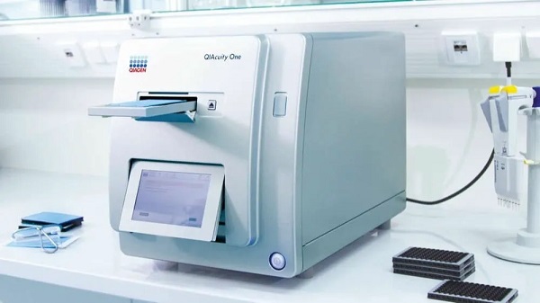 QIAcuity One, 5plex Instrument