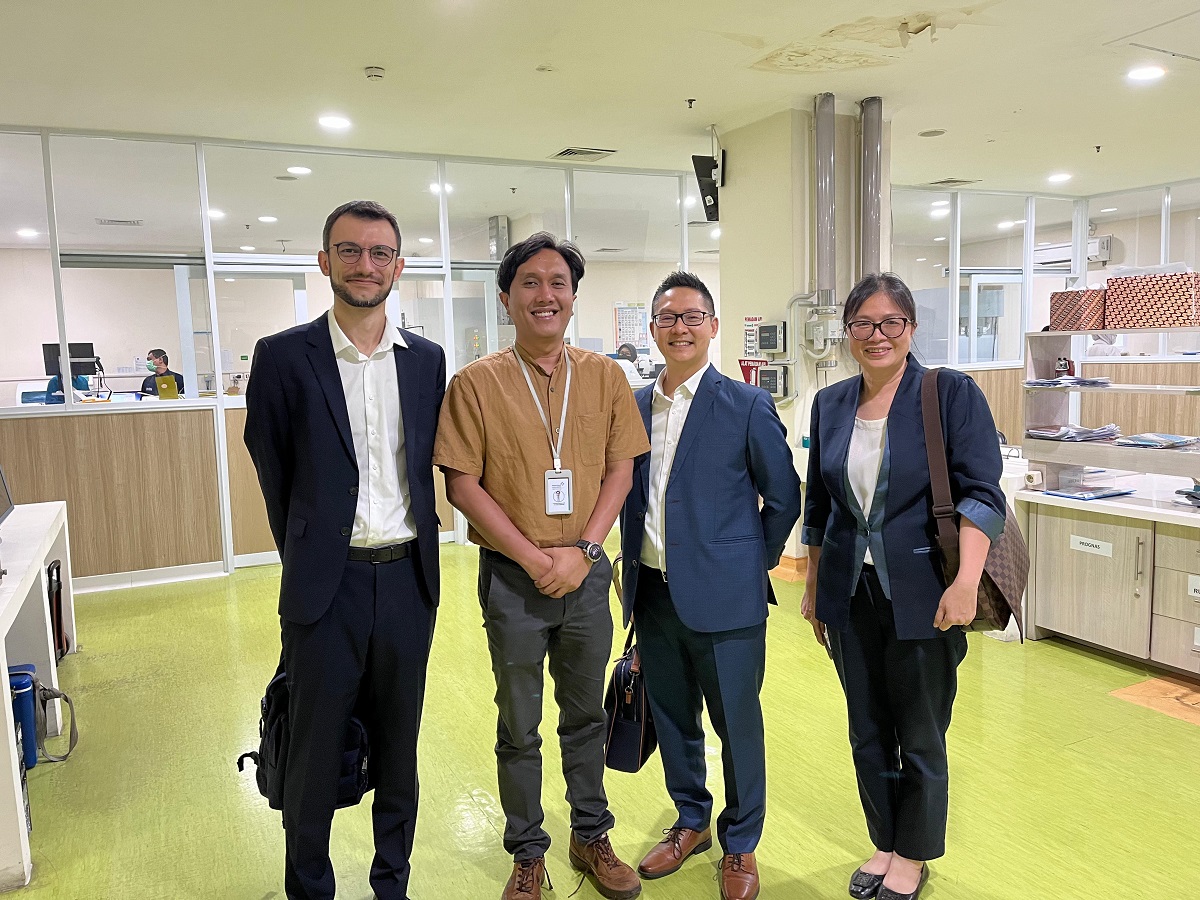 Kunjungan ke rumah sakit